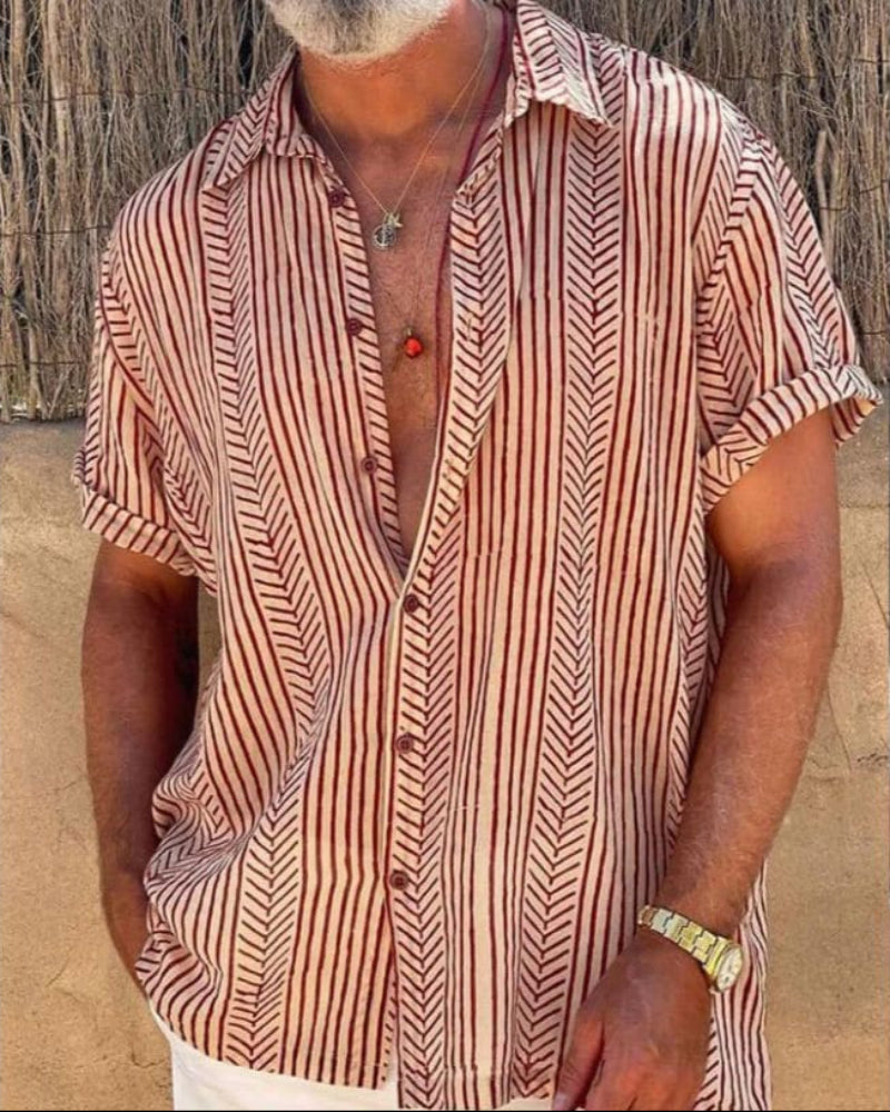 Casual men’s comfy summer blouse with breathable lightweight fabric and relaxed fit for summer days.