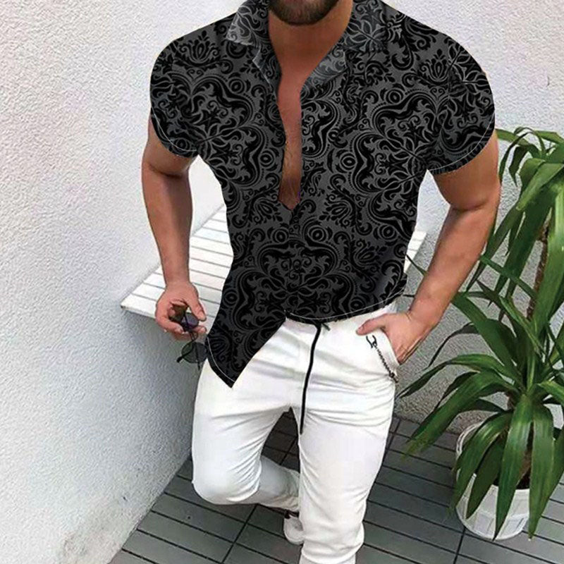 Modern short-sleeved shirt for men with breathable and lightweight fabric, ideal for summer days.