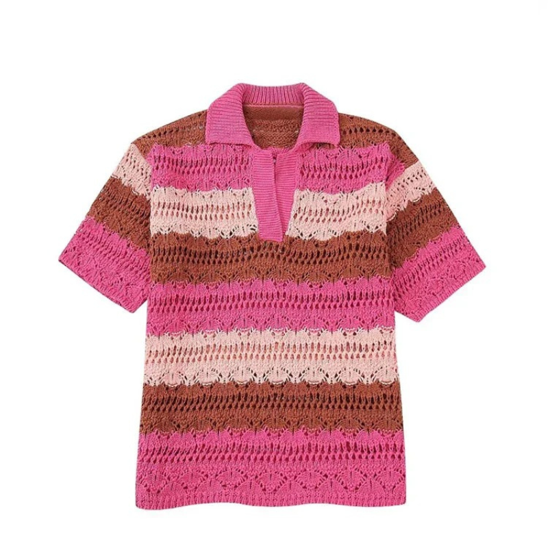 Trendy oversized knitted shirt for summer, featuring breathable fabric and a relaxed fit.