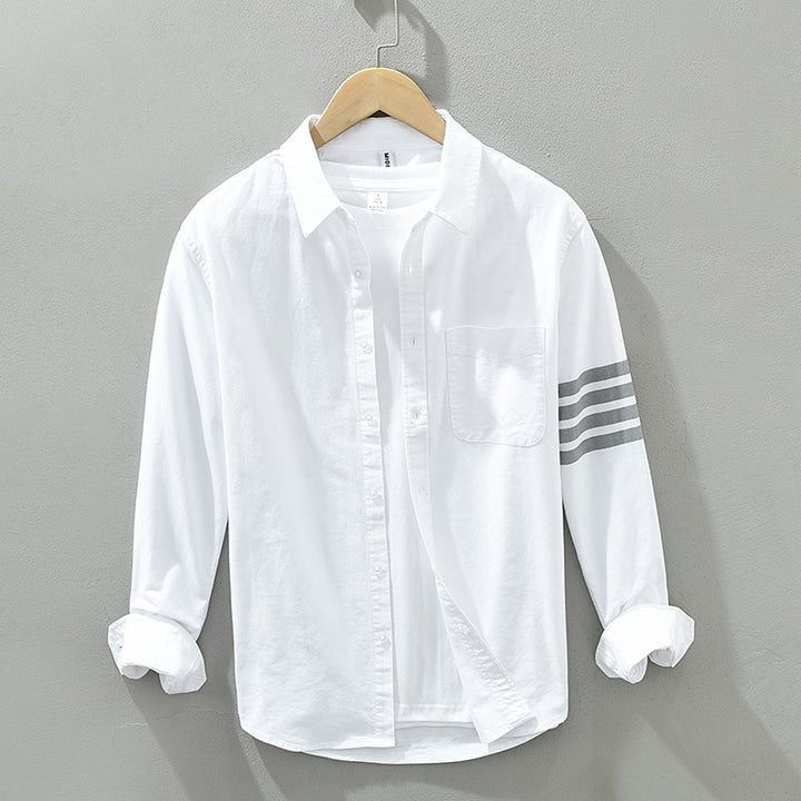 Comfortable men's summer shirt with long sleeves and breathable fabric, ideal for warm days and relaxed style.