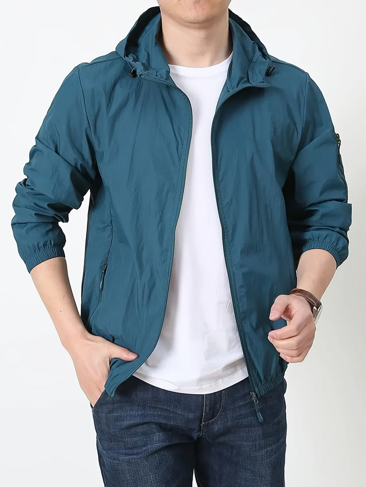 Comfortable UV-shield jacket for men with breathable quick-dry fabric, ideal for Autumn weather and sun protection.