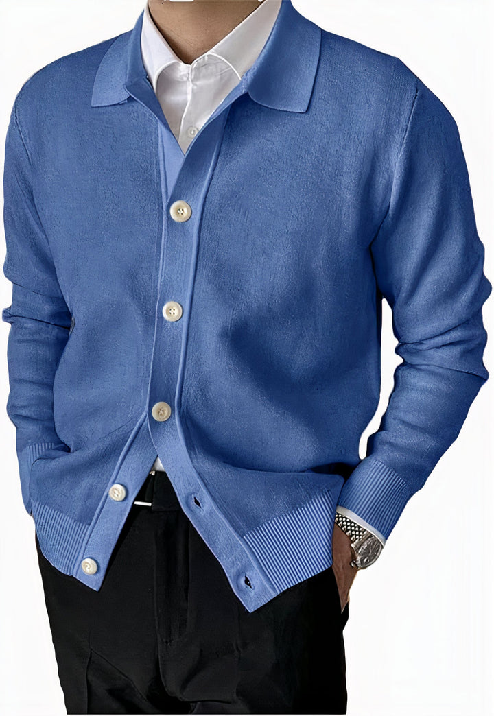 Elegant cardigan for men with soft knit fabric and classic design, ideal for stylish and cozy autumn days.