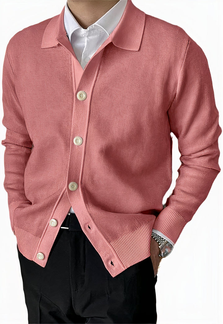 Elegant cardigan for men with soft knit fabric and classic design, ideal for stylish and cozy autumn days.