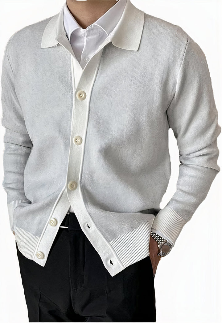Elegant cardigan for men with soft knit fabric and classic design, ideal for stylish and cozy autumn days.