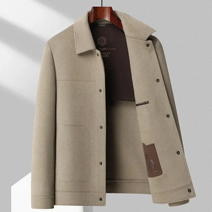 Elegant tailored wool jacket for men, perfect for Autumn with a refined silhouette and luxurious wool fabric.
