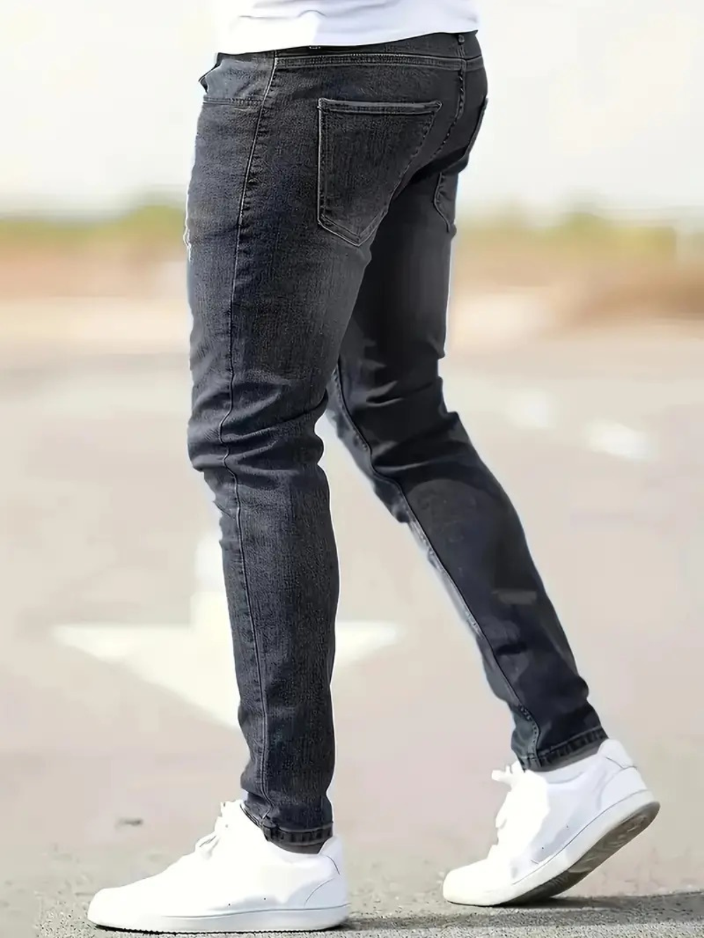 Men's classic ripped denim jeans - Deaglan