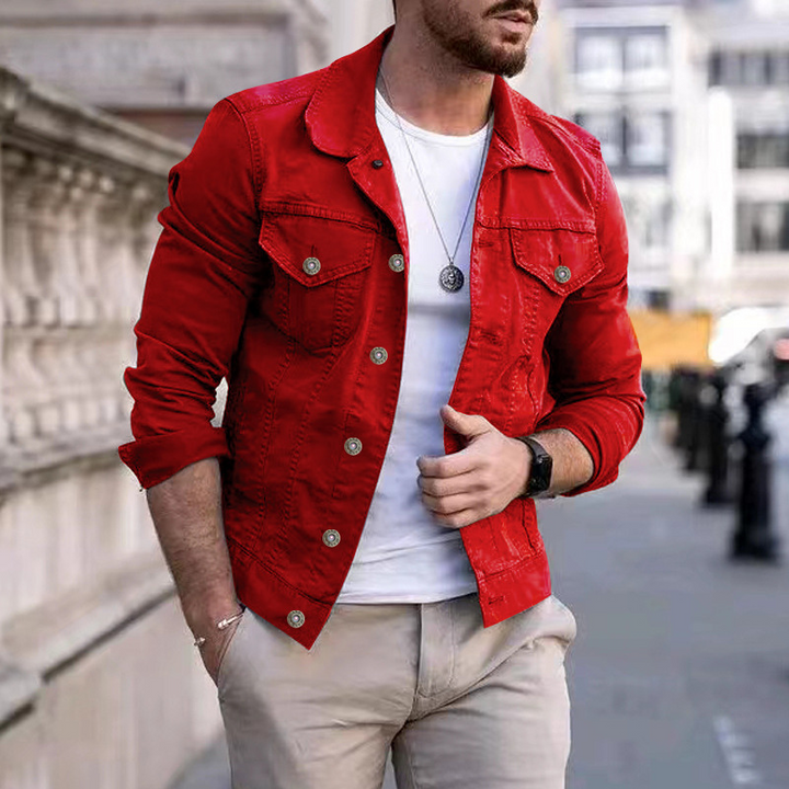 Men's casual denim jacket with timeless design and relaxed fit, perfect for stylish and comfortable autumn outfits.








