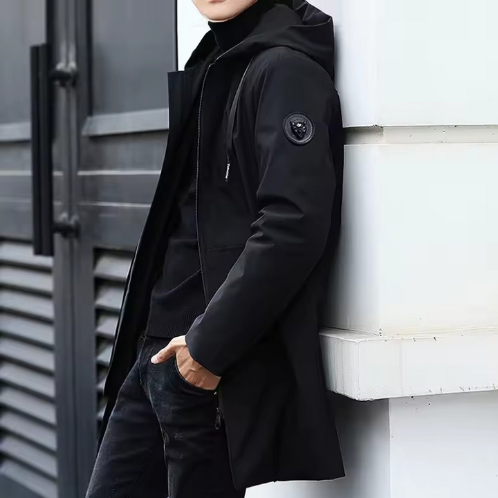  Men's classic warm waterproof jacket with insulated interior and breathable fabric, ideal for Autumn weather.
