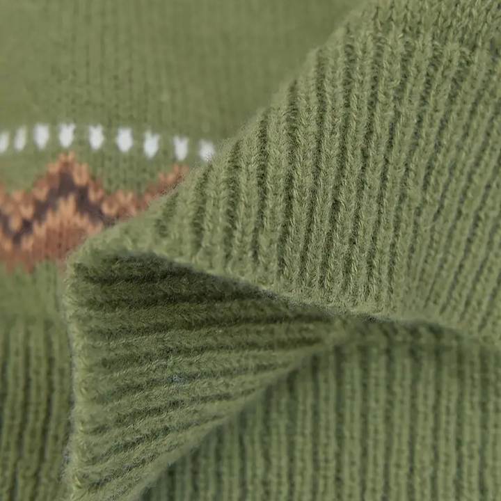 Men's cozy vintage sweater with soft breathable knit and relaxed fit, 
