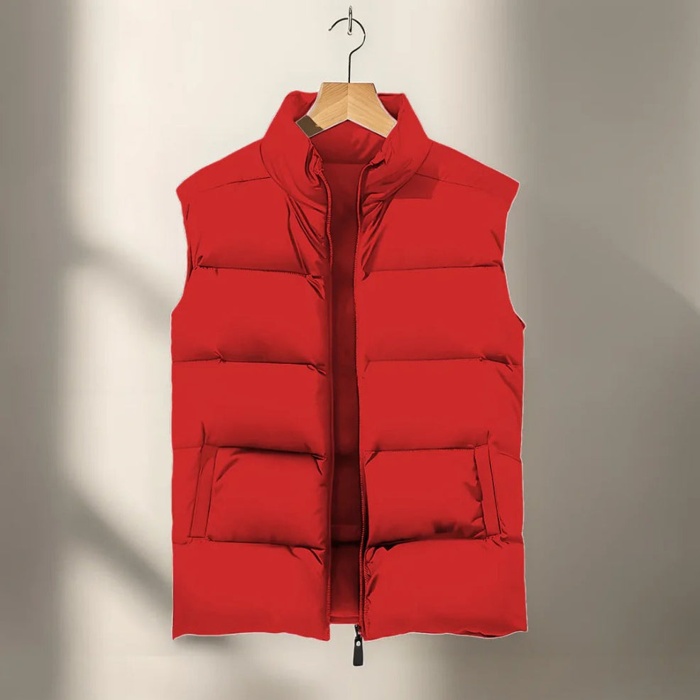 Warm men's sleeveless padded vest with breathable insulation, perfect for Autumn layering.








