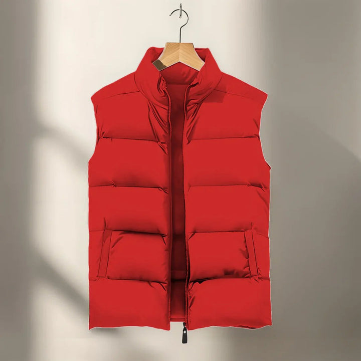 Warm men's sleeveless padded vest with breathable insulation, perfect for Autumn layering.








