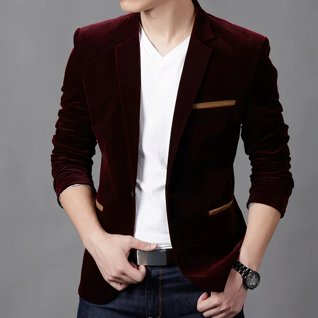 Men's casual blazer jacket with a modern tailored fit, premium fabric, and ideal warmth for autumn days.