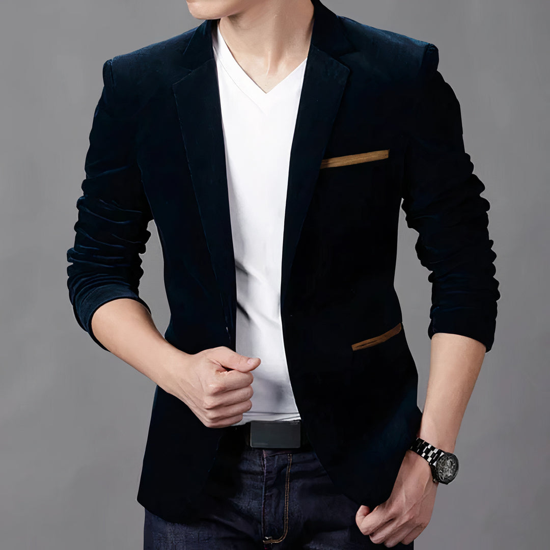 Men's casual blazer jacket with a modern tailored fit, premium fabric, and ideal warmth for autumn days.