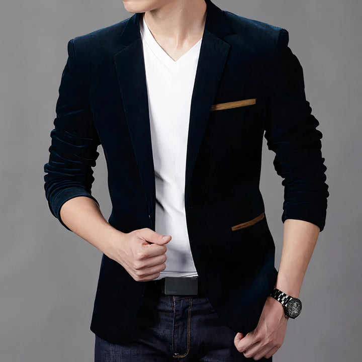 Men's casual blazer jacket with a modern tailored fit, premium fabric, and ideal warmth for autumn days.