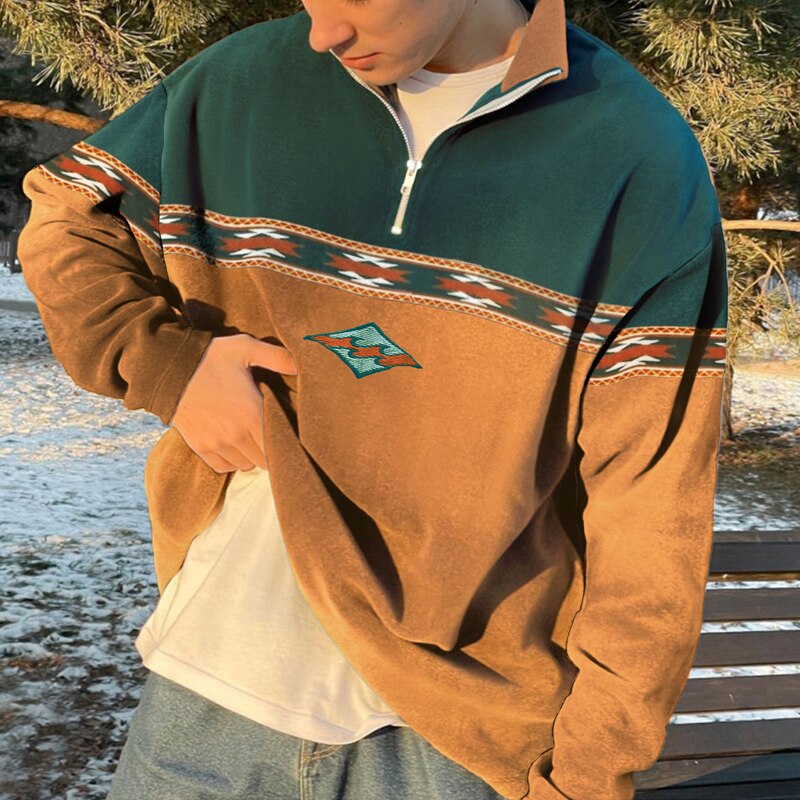 Casual and cozy sweater with a soft, breathable fabric.







