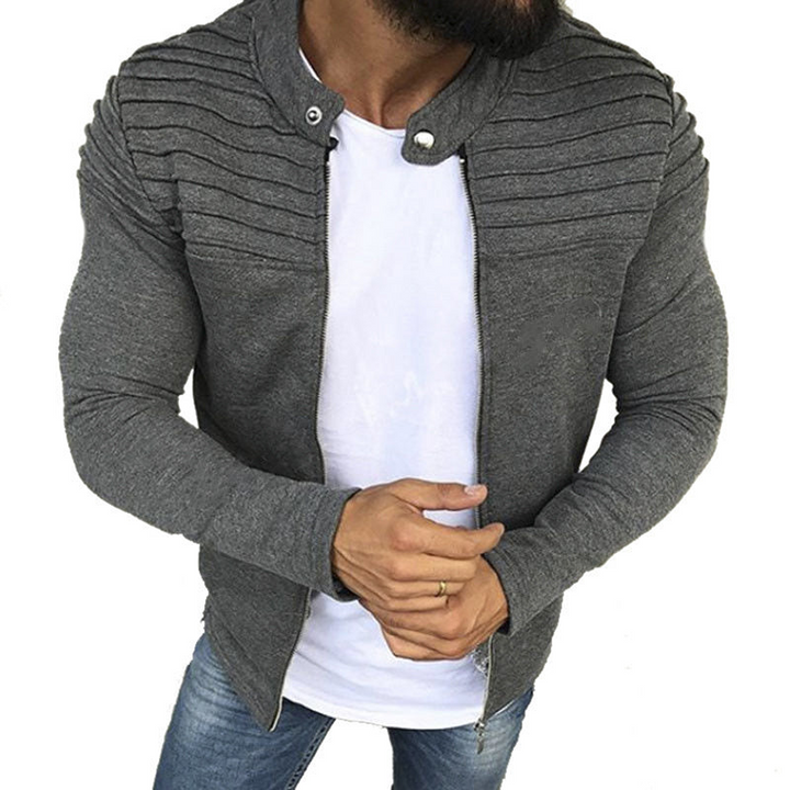 Casual transitional men’s jacket for Autumn, offering lightweight warmth and stylish comfort for daily wear.