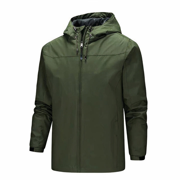 Men's classic hooded rain jacket, waterproof and windproof, ideal for autumn days.







