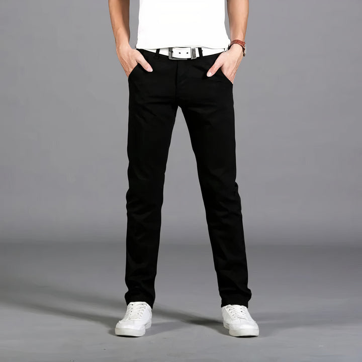  Classic summer pants for men made from breathable, lightweight fabric, offering comfort and style for warm days.