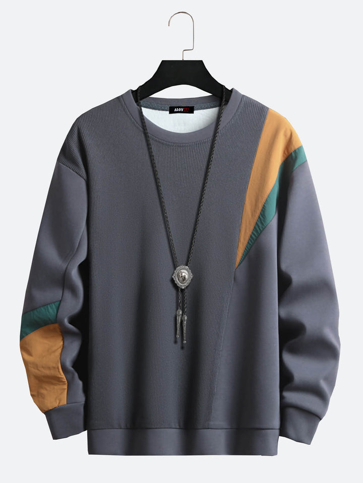 Classic warm autumn sweater for men, designed for comfort and style on chilly autumn days.







