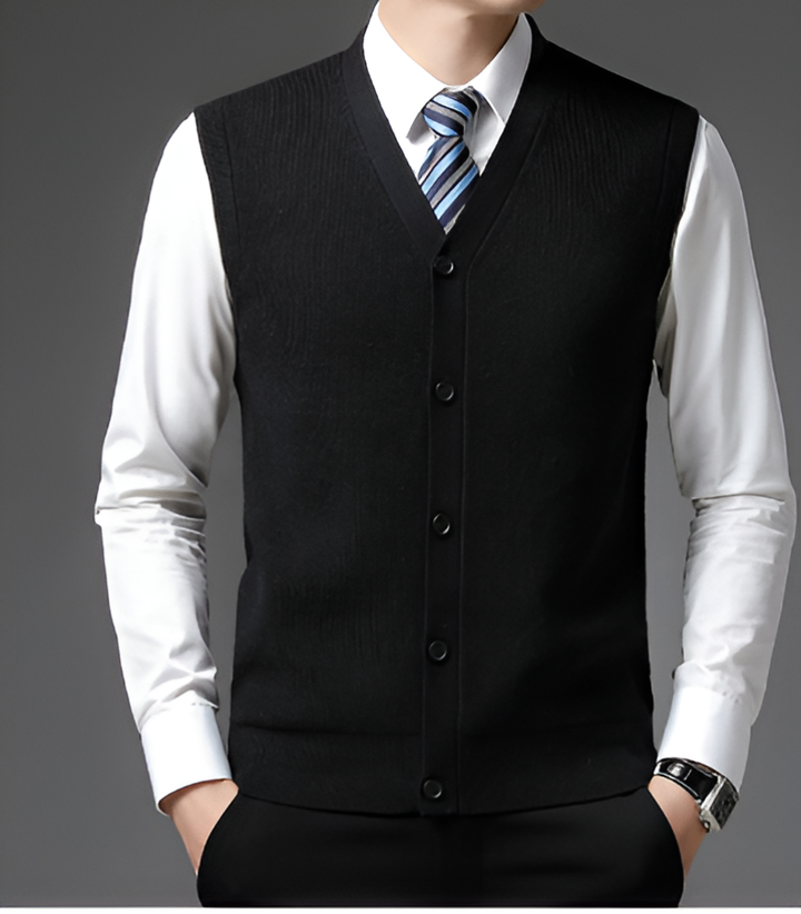 Classic warm vest for autumn, lightweight and breathable, ideal for layering during cool days.