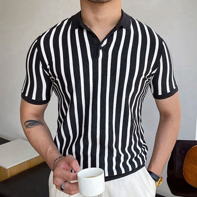 Comfortable men's stripe summer shirt with breathable fabric, perfect for casual outings and summer days.