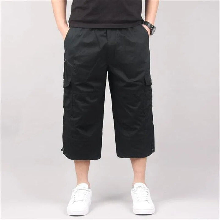 Durable cargo shorts for men ideal for outdoor adventures and warm Summer days








