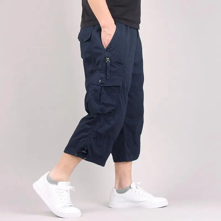 Durable cargo shorts for men ideal for outdoor adventures and warm Summer days








