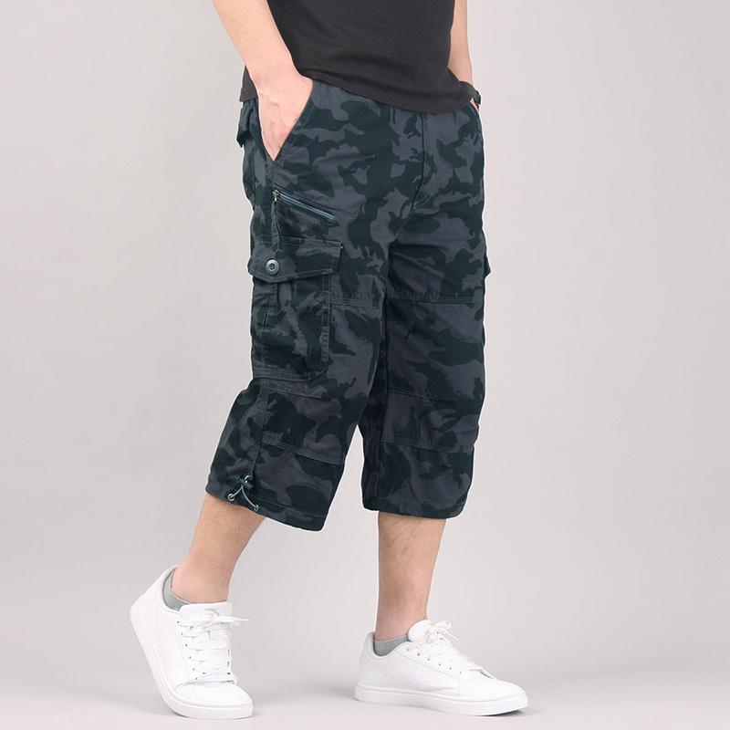 Durable cargo shorts for men ideal for outdoor adventures and warm Summer days








