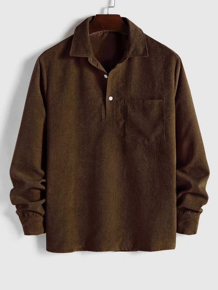 Men's elegant corduroy sweater with soft fabric, breathable design, and stylish fit, ideal for autumn days.