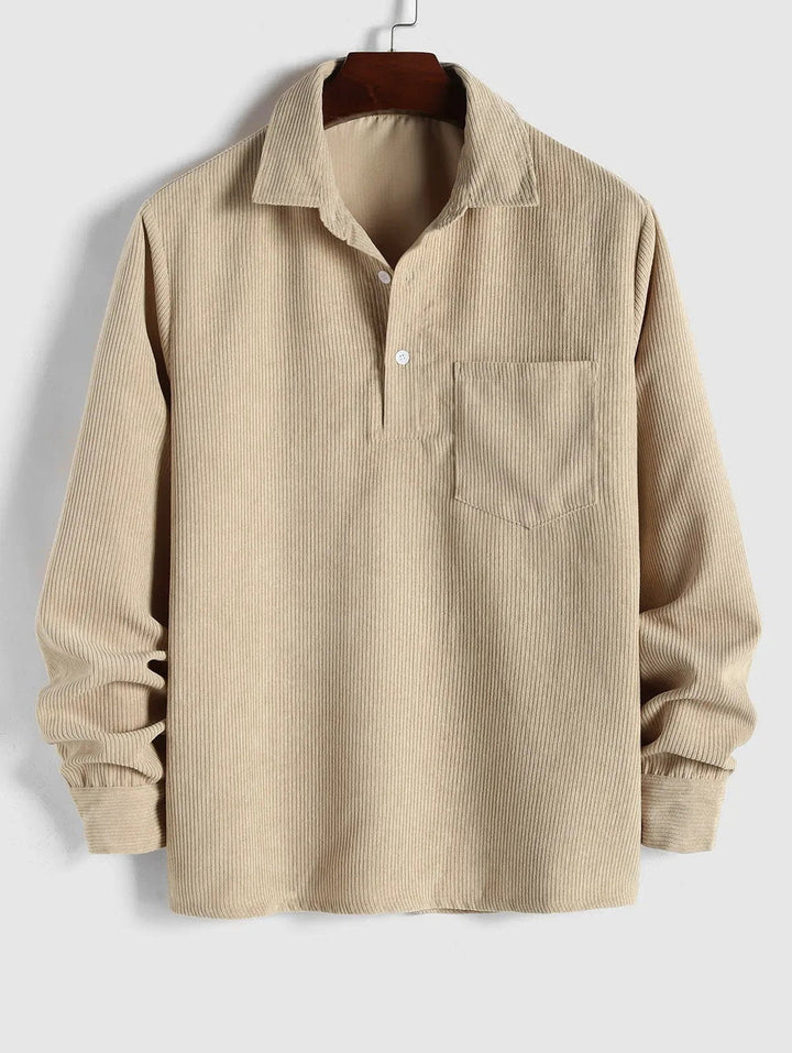Men's elegant corduroy sweater with soft fabric, breathable design, and stylish fit, ideal for autumn days.