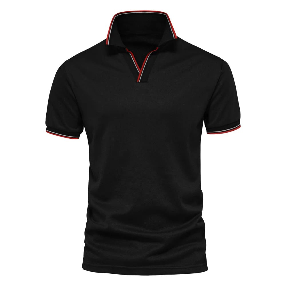 Elegant poloshirt for men, ideal for stylish comfort on summer days









