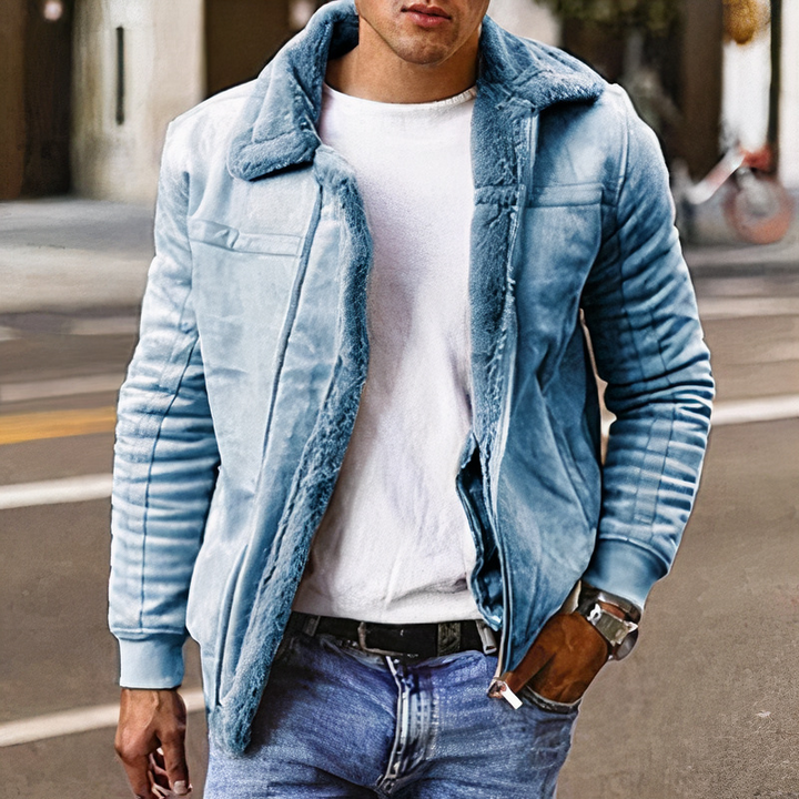 Man wearing a high-quality faux leather jacket, perfect for stylish and confident wear on autumn days.








