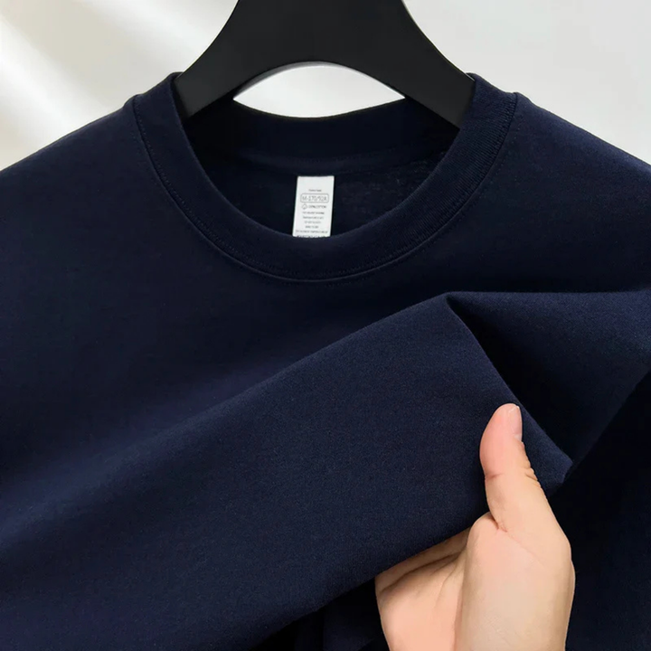 Men's basic summer t-shirt, lightweight and breathable for everyday comfort.