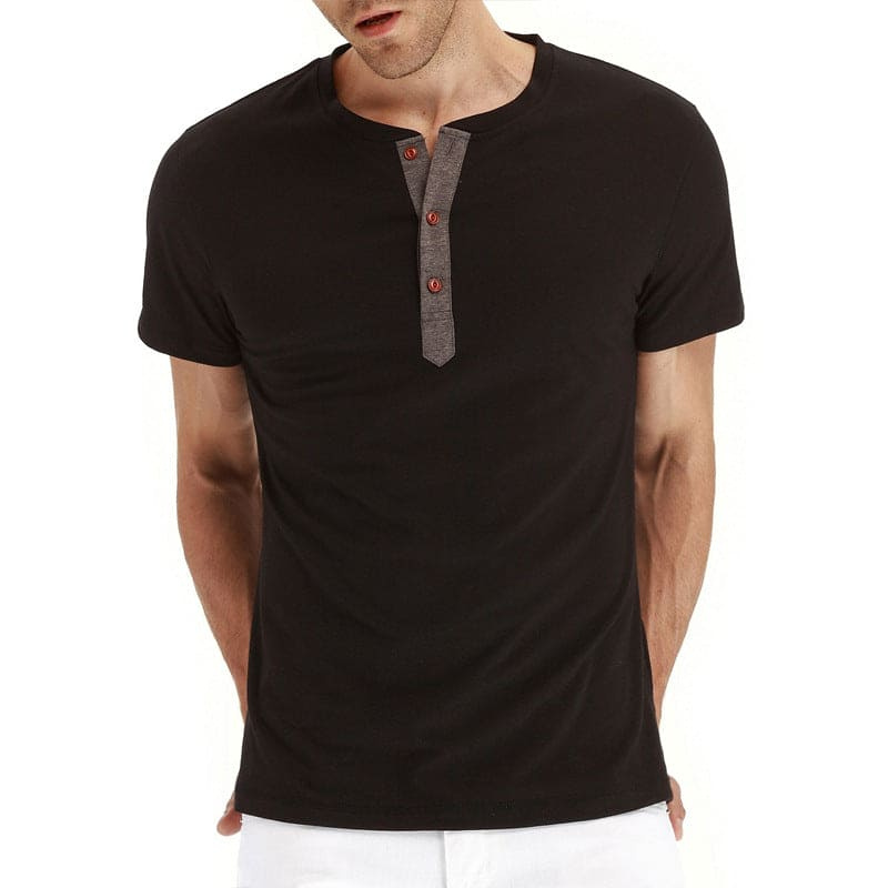 Men’s casual and comfortable t-shirt with relaxed fit and breathable fabric, ideal for summer days.








