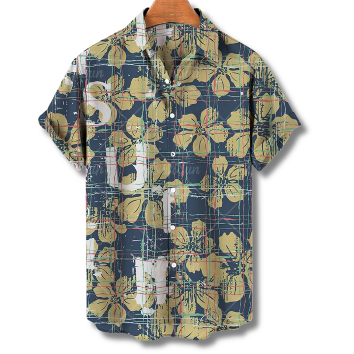 Men’s classic floral Hawaiian summer shirt with a lightweight, breathable fabric and tropical design, ideal for summer days.