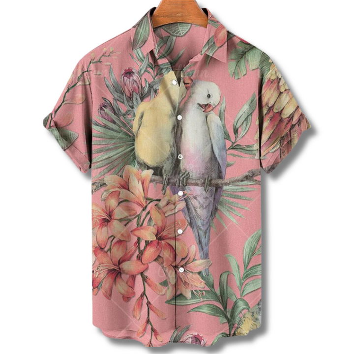 Men’s classic floral Hawaiian summer shirt with a lightweight, breathable fabric and tropical design, ideal for summer days.