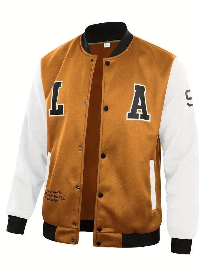 Men's classic varsity jacket with a timeless and sporty design, perfect for autumn days.








