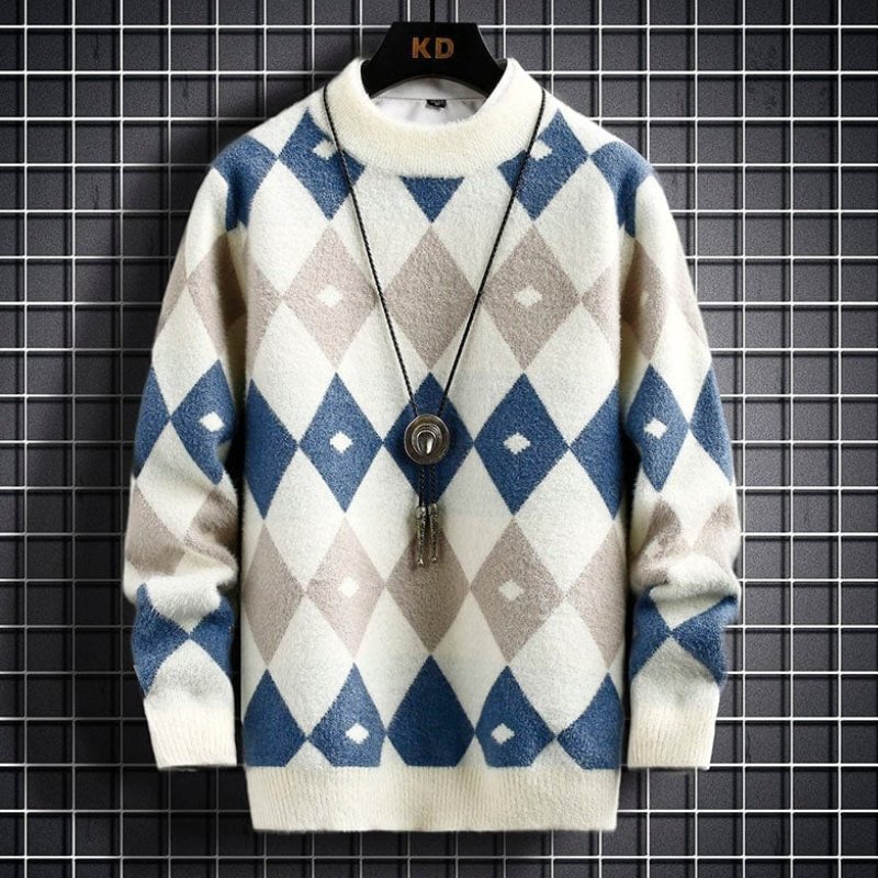 Men’s crew neck sweater with soft knit texture, ideal for autumn outfits and everyday casual wear.