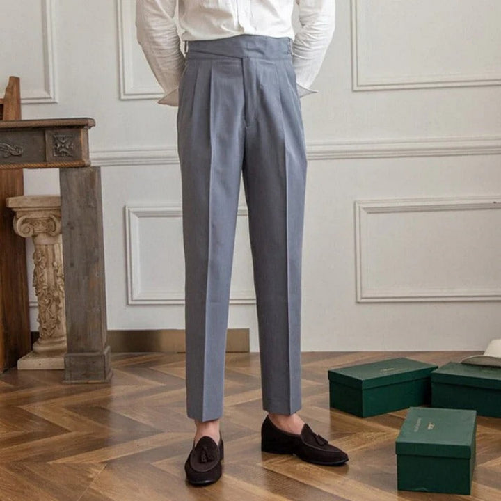  Men's elegant business summer trousers with breathable, lightweight fabric, offering a sophisticated and comfortable look for warm days.








