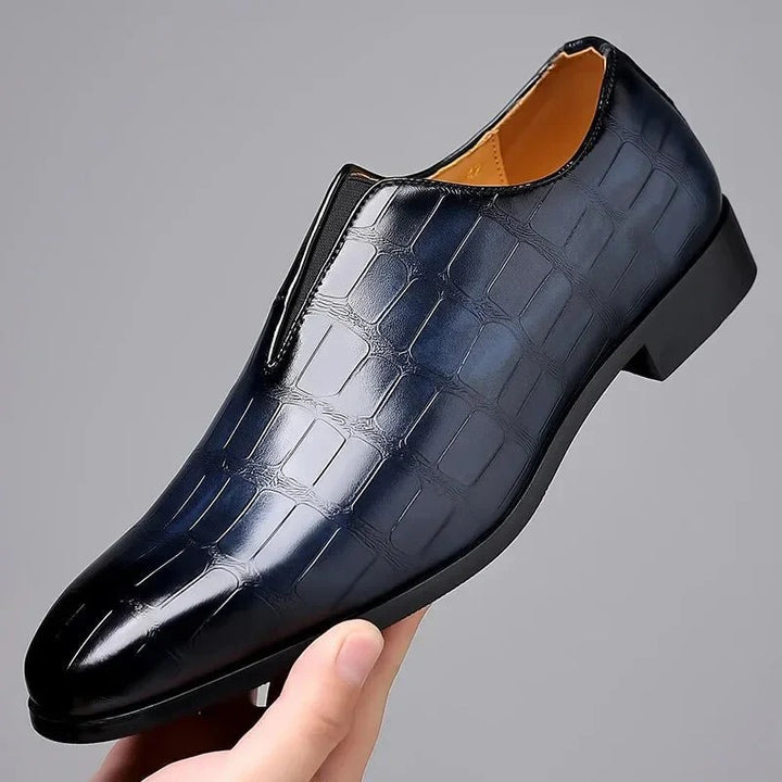 Elegant slip-on dress shoes for men with cushioned insole and durable sole, perfect for stylish comfort during Autumn days.