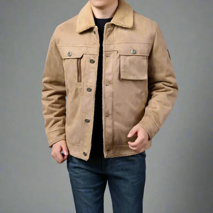 Men's elegant and stylish leather jacket with a tailored fit, ideal for autumn days.







