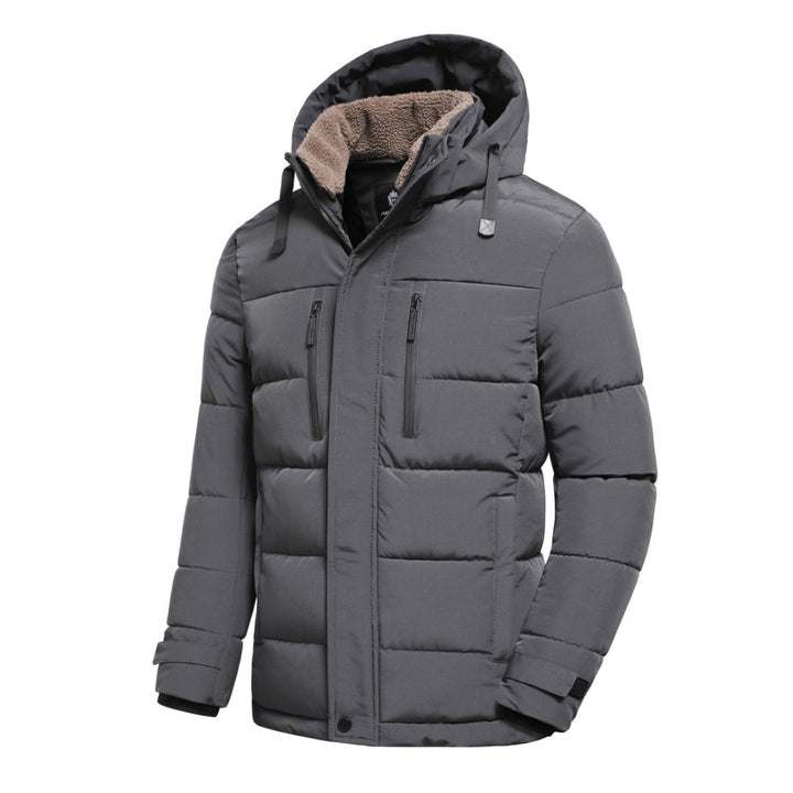 Men's high-quality warm jacket with premium insulation, perfect for chilly autumn days.