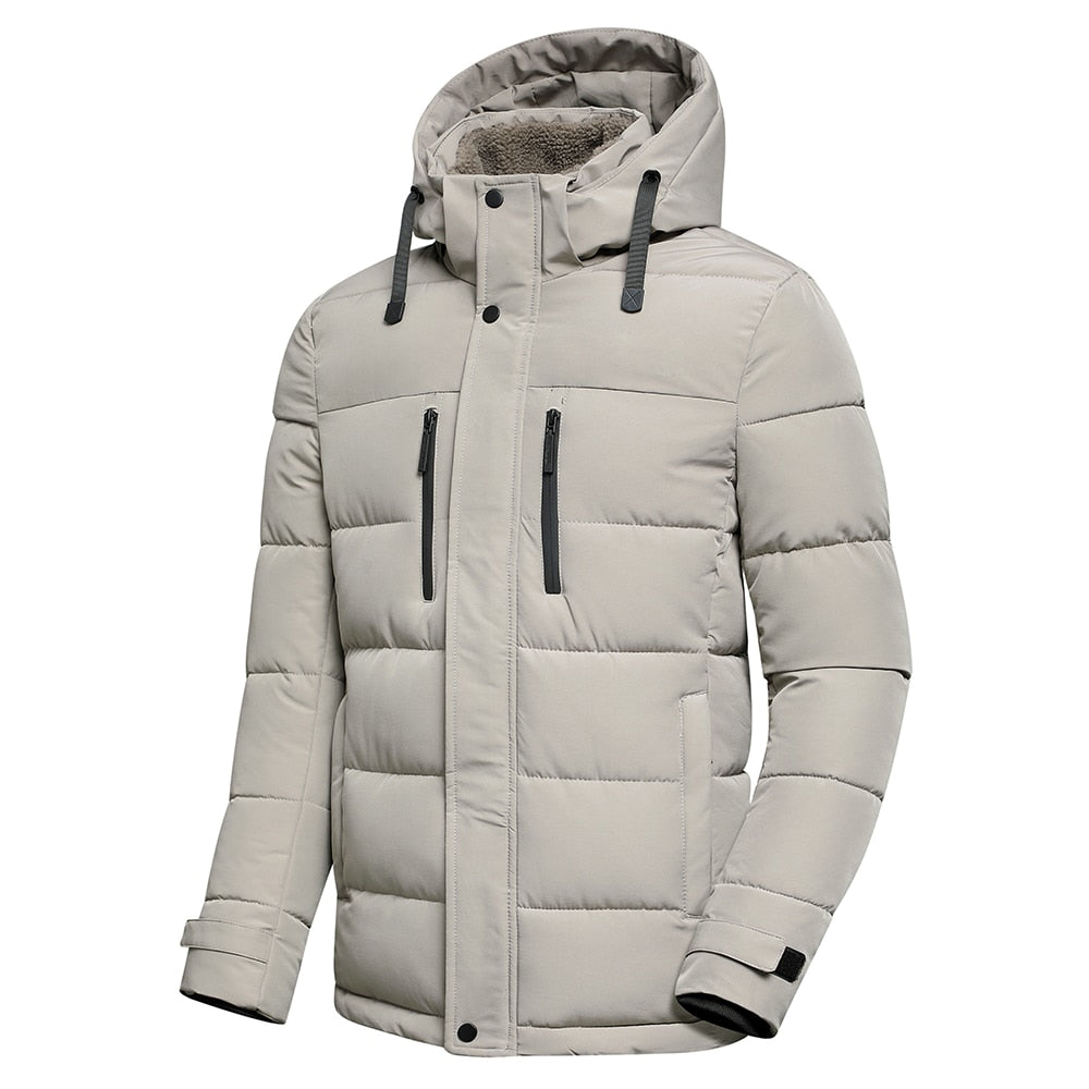 Men's high-quality warm jacket with premium insulation, perfect for chilly autumn days.