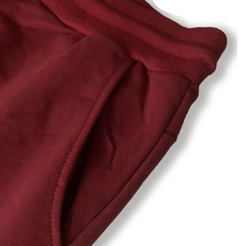 Men’s trendy slim-fit sweatpants with breathable fabric, elastic waistband, and versatile style, perfect for casual  wear.
