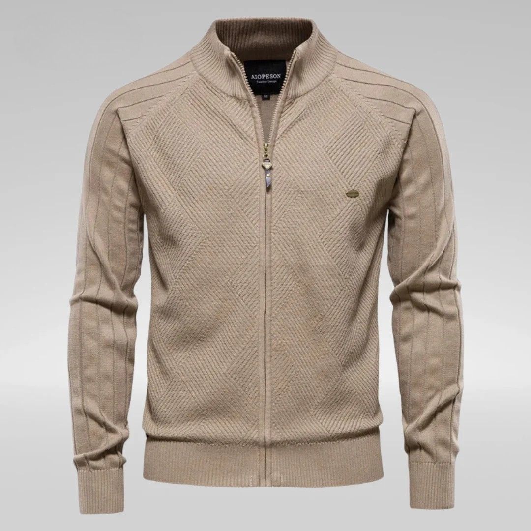 Men's streetwear-style knitted sweater with bold front lettering, featuring a relaxed fit and ribbed cuffs.








