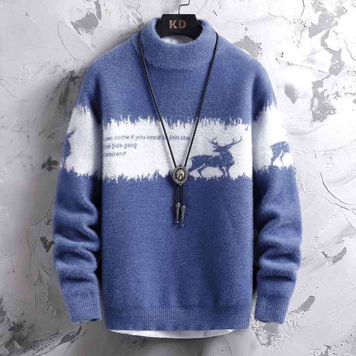 Men's warm turtleneck sweater with soft fabric and classic design, ideal for stylish autumn layering.
