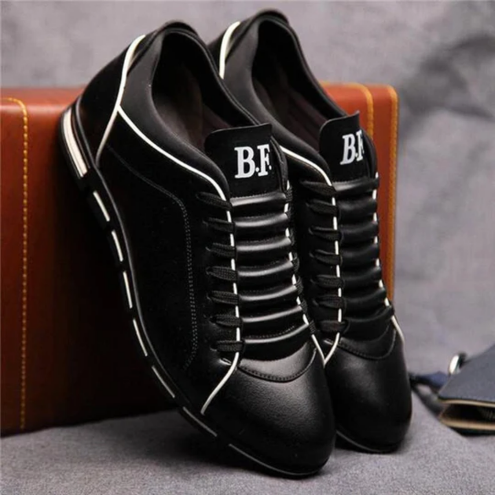 Men’s waterproof chic shoes with stylish design and non-slip sole, ideal for elegant and dry walks on Autumn days.
