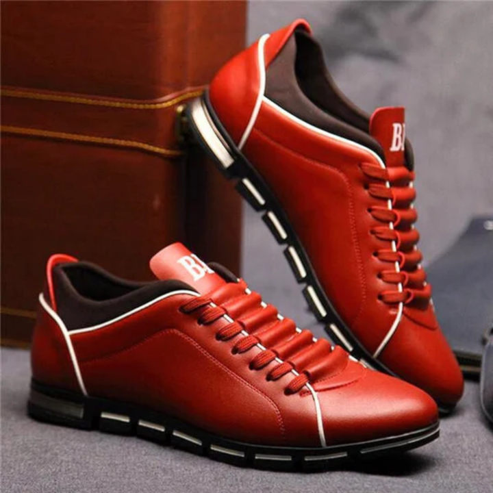 Men’s waterproof chic shoes with stylish design and non-slip sole, ideal for elegant and dry walks on Autumn days.