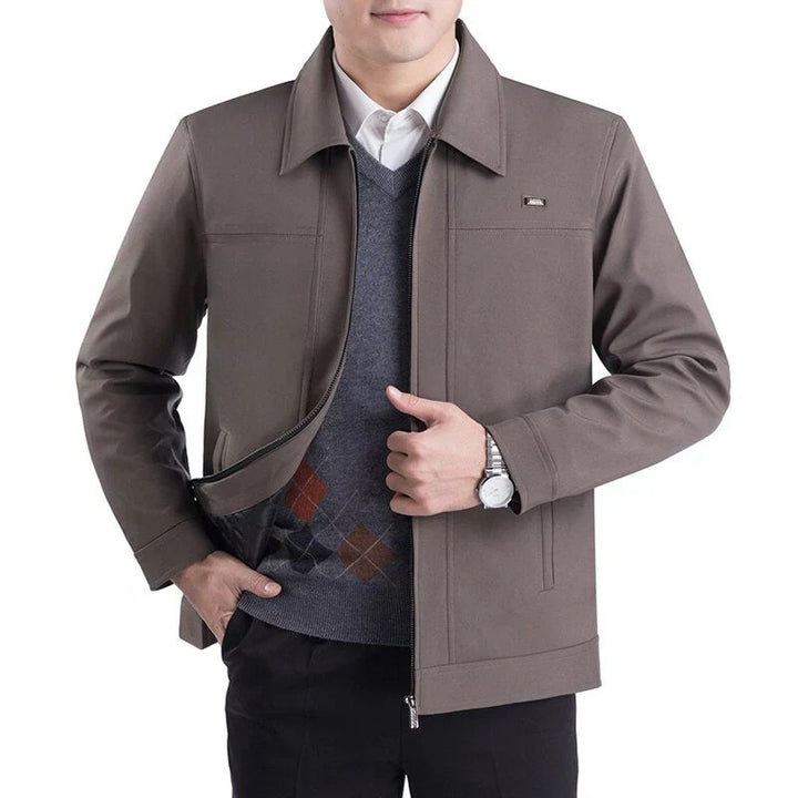 Premium elegant jacket for men with a refined design, comfortable fit, and ideal warmth for autumn days.