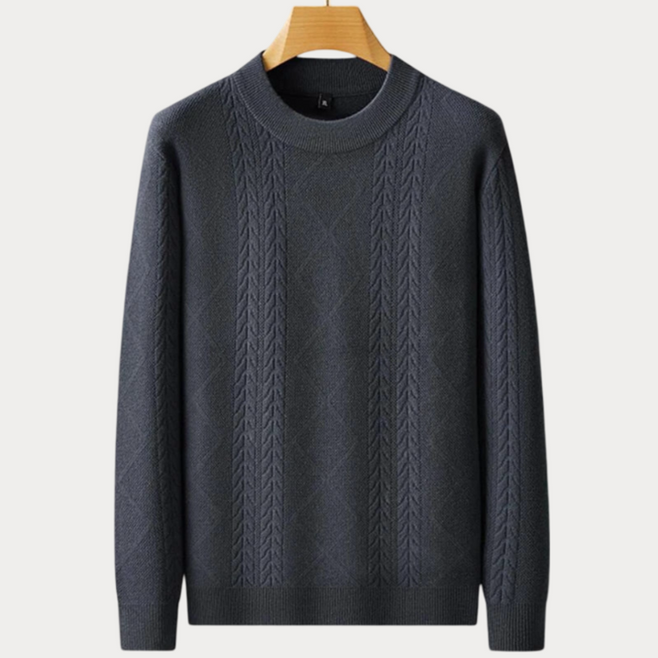  Premium warm sweater for men with soft knit and stylish fit, ideal for autumn layering and cozy fashion.








